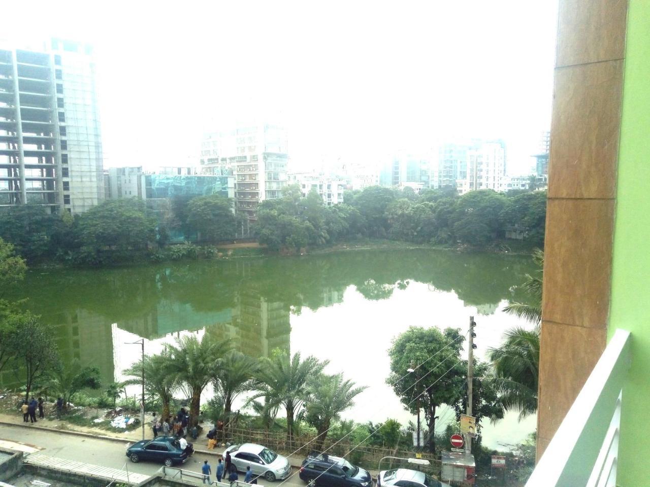 Hotel Lake View Plaza Дакка Екстер'єр фото